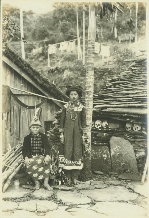 蕃人與人頭架